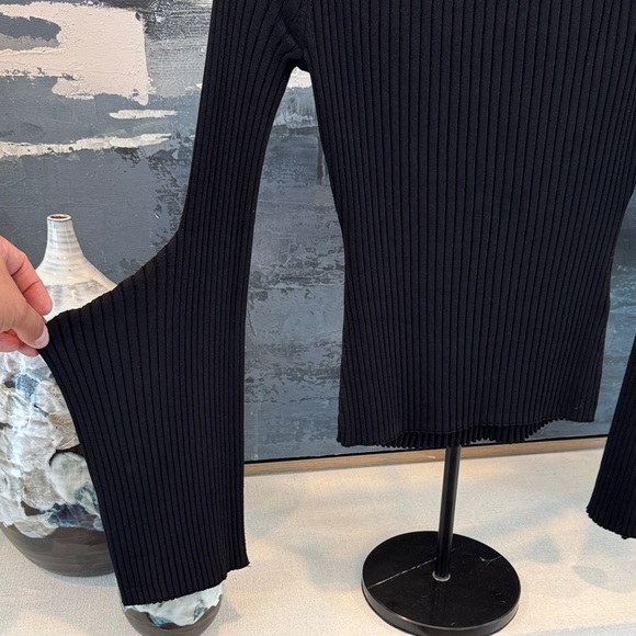 BCBGMaxAzria Navy Ribbed Blouse - Picture 4 of 4